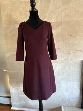 MM.LaFleur Alexandra Sheath Dress - 4 Claret V-Neck 3/4 Sleeve Minimalist Office
